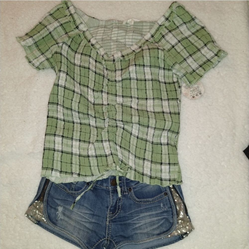 🎉🆕Jolie and Joy Ruched Plaid Top